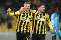 Με δυο φορ στα ντέρμπι, η ΑΕΚ βρίσκει δίχτυα και δέχεται γκολ μόνο από πέναλτι