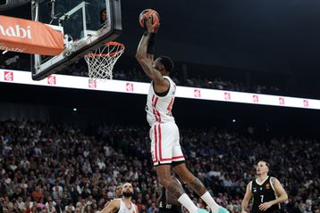 Χολ: «Μείναμε ενωμένοι και παλέψαμε - Ήμασταν καλύτεροι στο δεύτερο ημίχρονο»