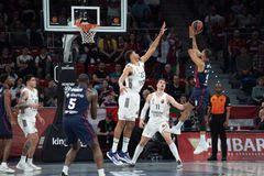 Ο Σίμονς λύτρωσε τη Μπασκόνια σε ματς-θρίλερ στη Βιτόρια - Τι σημαίνει η ήττα της Ρεάλ για τον Ολυμπιακό