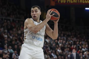 Ο Καμένιας αποθεώνει το T-Center και εξηγεί γιατί ο Μιλουτίνοφ είναι ο δυσκολότερος αντίπαλος