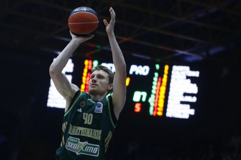 Στη λίστα των ξένων του Παναθηναϊκού ο Γκριγκόνις αντί του Όσμαν - Με πολλές απουσίες στην Πάτρα οι πράσινοι