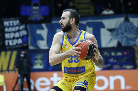 Γιάνκοβιτς: «Να τερματίσουμε όσο πιο ψηλά γίνεται»