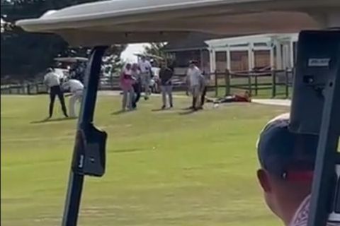 Πρώην παίκτες του ΜΜΑ πλακώθηκαν με μία παρέα μπαμπάδων σε ένα γήπεδο γκολφ (vid)