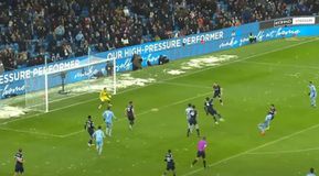 «Πάτησε» κορυφή με... ρέκορντμαν Χάαλαντ η Μάντσεστερ Σίτι, τρίποντο και για τη Λίβερπουλ