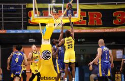 Ο Άρης ανάγκασε το Λαύριο σε τέταρτη σερί ήττα και το δυσκόλεψε στο κυνήγι της παραμονής