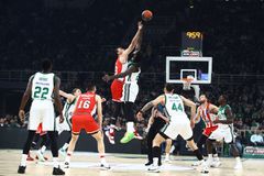 Στις 21:30 το τζάμπολ του 2ου Τελικού στο ΣΕΦ!