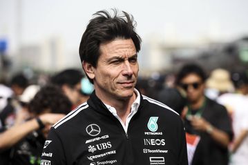 Βολφ για Φερστάπεν: «Είναι ανεξήγητο, δεν ξέρω τι κίνητρα έχει»