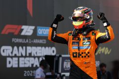 Ο Πιάστρι ισοφάρισε το επίτευγμα των Σένα και Χάμιλτον με τη νίκη του στην Ισπανία