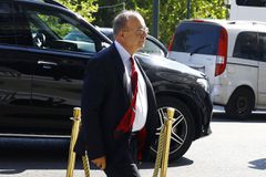 Βερνίκος: «Ο κ. Μαρινάκης έθεσε θέμα στη συνάντηση τα γήπεδα της Μπόντο και της Βίκινγκουρ»