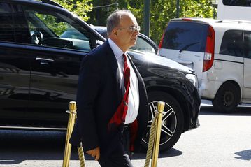 Βερνίκος: «Ο κ. Μαρινάκης έθεσε θέμα στη συνάντηση τα γήπεδα της Μπόντο και της Βίκινγκουρ»