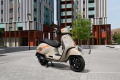 Η ανανεωμένη Vespa Gtv με hi-tech εξοπλισμό