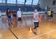 Ξεκίνησε το camp της ΑΕΚ με την παρουσία του Γκάνον Μπέικερ