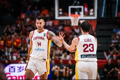 Τέσσερα εισιτήρια για το Παρίσι αναζητούν κατόχους