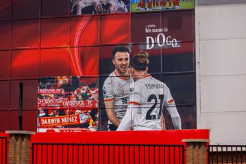 Η τοιχογραφία του Ζότα με τον Τσιμίκα στο Άνφιλντ και οι στιγμές του αδικοχαμένου Πορτογάλου με τον Έλληνα άσο (pics & vid)