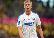 Χατ τρικ για τον Όσκαρσον απέναντι στην ομάδα του πατέρα του!