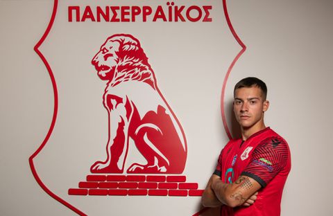 Ο Πανσερραϊκός ανακοίνωσε την απόκτηση του πρώτου σκόρερ της Super League 2, Κόστα Άλεξιτς