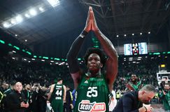 Χρόνια πολλά, Κέντρικ Ναν!