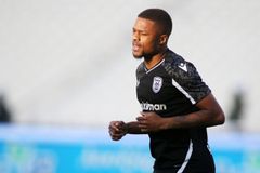 Ο Άκπομ βρίσκεται μία ανάσα από τον επόμενο σταθμό της καριέρας του