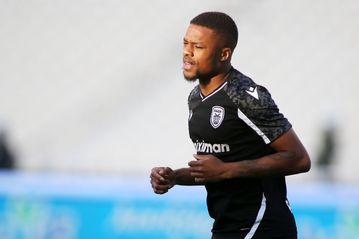 Ο Άκπομ βρίσκεται μία ανάσα από τον επόμενο σταθμό της καριέρας του