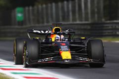 Ανίκητος και στην Ιταλία ο Φερστάπεν, έγραψε ιστορία με τη νίκη του