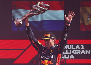 Φερστάπεν: «Το μονοθέσιο είχε πολύ καλή απόδοση, δεν φανταζόμουν ότι θα κάνω 10 νίκες στη σειρά»