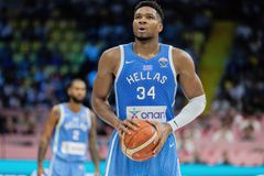 Με Γιάννη Αντετοκούνμπο και Λαρεντζάκη κόντρα στην Ισπανία η Εθνική