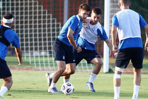 Πρώτη προπόνηση με όλους τους παίκτες για την Εθνική