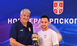 Ο Ζίβκοβιτς βραβεύτηκε από την ομοσπονδία της Σερβίας