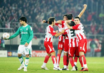 Βέρντερ Βρέμης - Ολυμπιακός 1-3: 16 χρόνια από το πρώτο διπλό των «ερυθρόλευκων» στο Champions League (vid)