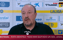 Έξαλλος ο Μπενίτεθ με το φάουλ που χρεώθηκε ο Δουβίκας στο ακυρωθέν γκολ της Θέλτα (pics)