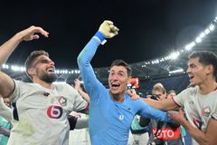 Η αποκάλυψη του τερματοφύλακα της Λιλ για τις αποκρούσεις του: «Το είχα υποσχεθεί στην κοπέλα μου»