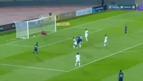 Με εντυπωσιακό γκολ ο Κουλούρης χάρισε τον βαθμό στην Αλ Ούλα (vid)