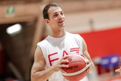 Οι ματιές του Ολυμπιακού στον Πάνγκος και ο λόγος του δισταγμού