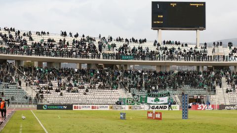 Δυναμική παρουσία ο κόσμος του Παναθηναϊκού στον Βόλο - Το ζέσταμα των πρασίνων με το «32» του Μπάλντοκ (gallery)