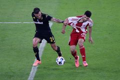 Σπάθας: «Ξεκάθαρη αντικανονική ενέργεια και τράβηγμα στον Ταρέμι - Σωστά ακυρώθηκε το γκολ του Γιόβιτς»