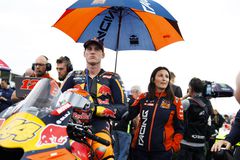 Πολ Εσπαργκαρό: «Επώδυνο που ο Ακόστα δεν μπορεί να κερδίσει λόγω των αδυναμιών της KTM»