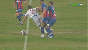 Με δέκα και ο Βόλος: Η αποβολή του Μύγα για μαρκάρισμα στον Φορτούνη (vid)