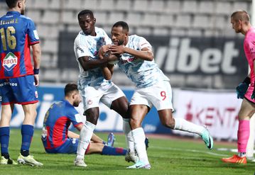 Προβάδισμα για τον Βόλο, συνθήματα αποδοκιμασίας από τον κόσμο του Ολυμπιακού και... 2-2 με αυτογκόλ! (vids)