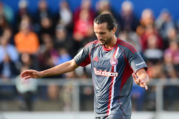 Ματσάρα στη Σύρο και «τάληρο» του Ολυμπιακού με υπογραφή Γιαζίτζι