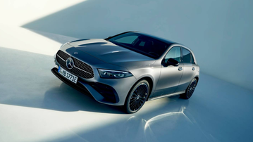 Mercedes-Benz: Γιορτάζει τα 140 χρόνια από τη γέννηση του πρώτου αυτοκινήτου με προσφορά στην A-Class