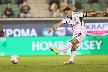 Ο Μπακασέτας από τα έντεκα βήματα έκανε το 1-0 για τον Παναθηναϊκό κόντρα στην Κηφισιά