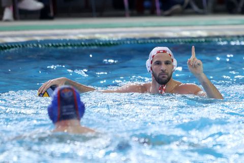 Επίδειξη δύναμης από τον Ολυμπιακό, συνέτριψε τη Βάσας και «αγκάλιασε» την πρωτιά