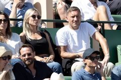 Νέα «πυρά» της Ιλάρι Μπλάζι κατά του Τότι: «Άφησες μόνη την 6χρονη κόρη μας για να βγεις;»