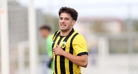 Το προφίλ των 18χρονων Καραργύρη και Ψυρόπουλου που βρίσκονται στην αποστολή της ΑΕΚ