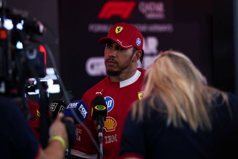 Ο Χάμιλτον ζητά αλλαγές στη Ferrari μετά από μια «προκλητική» χρονιά