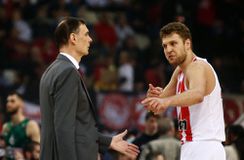 Υποκλίνονται οι GMs στον Ολυμπιακό: MVP o Βεζένκοφ, κορυφαίος ο Μπαρτζώκας και Final 4