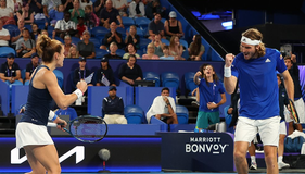 Στα ημιτελικά του United Cup η Ελλάδα με υπογραφή των Τσιτσιπά και Σάκκαρη