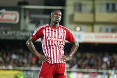 Aπρόοπτο με Μαντί Καμαρά!