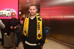 Έφτασε ο Βάργκα στην Αθήνα για την ΑΕΚ (vid)