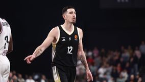 O Ντε Κολό επέστρεψε στη Φενέρμπαχτσε